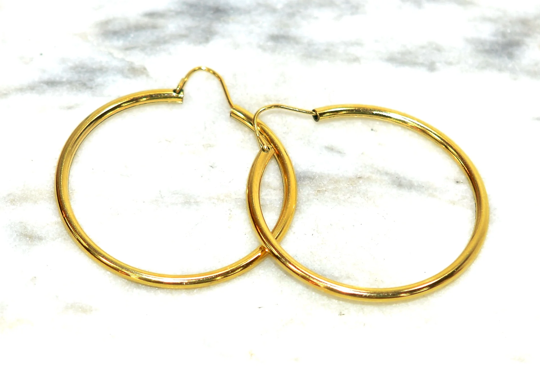 14K Solid Gold 28mm Hoop Earrings Gold Hoops Gold Earrings Shiny Hoops Polished Hoops Statement Earrings Vintage Earrings Estate Jewellery - Image 4