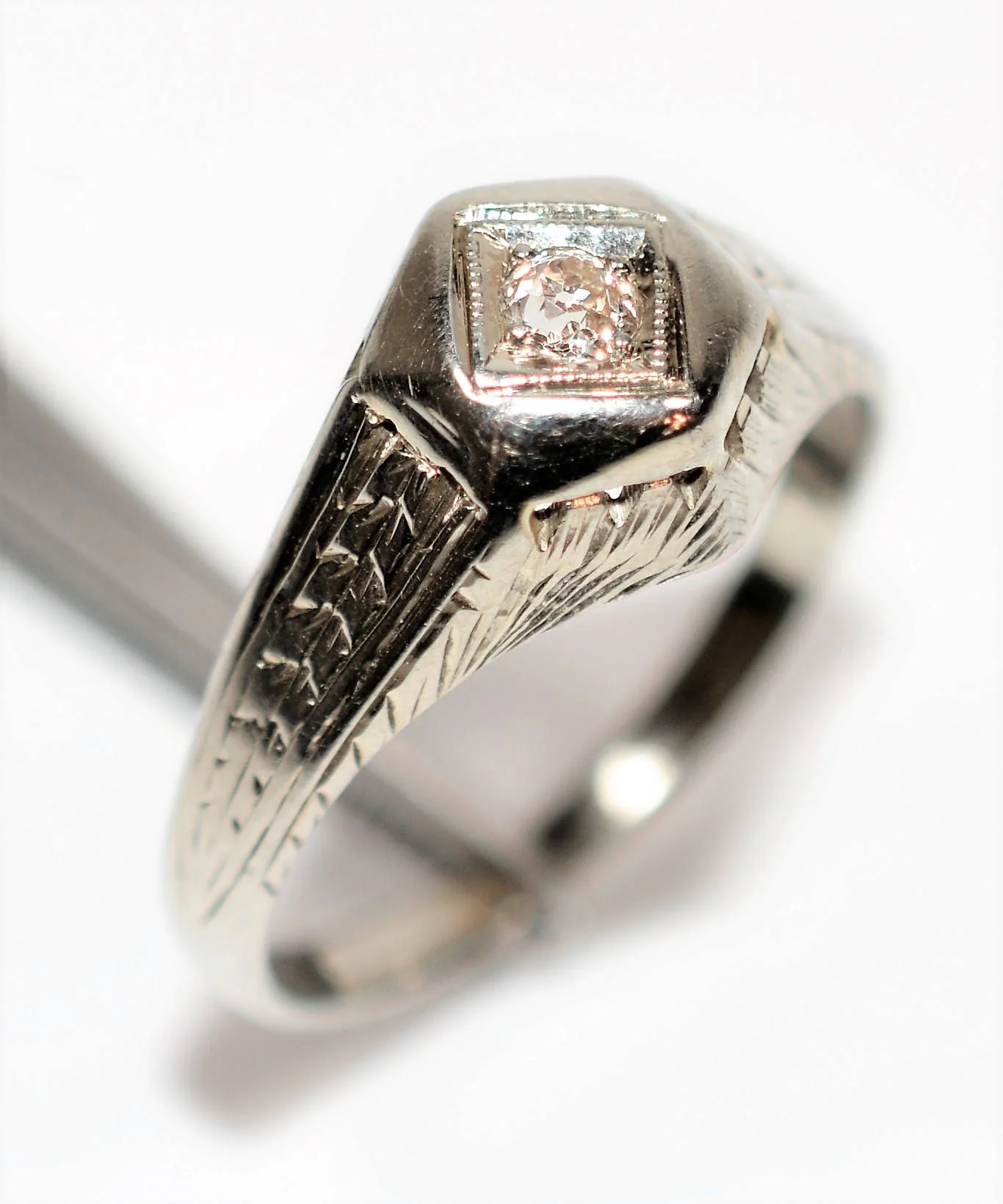 Natural Diamond Ring 18K Solid White Gold .05ct Engagement Ring Solitaire Ring Antique Ring Vintage Ring Art Deco Ring Fine Estate Jewellery - Image 4