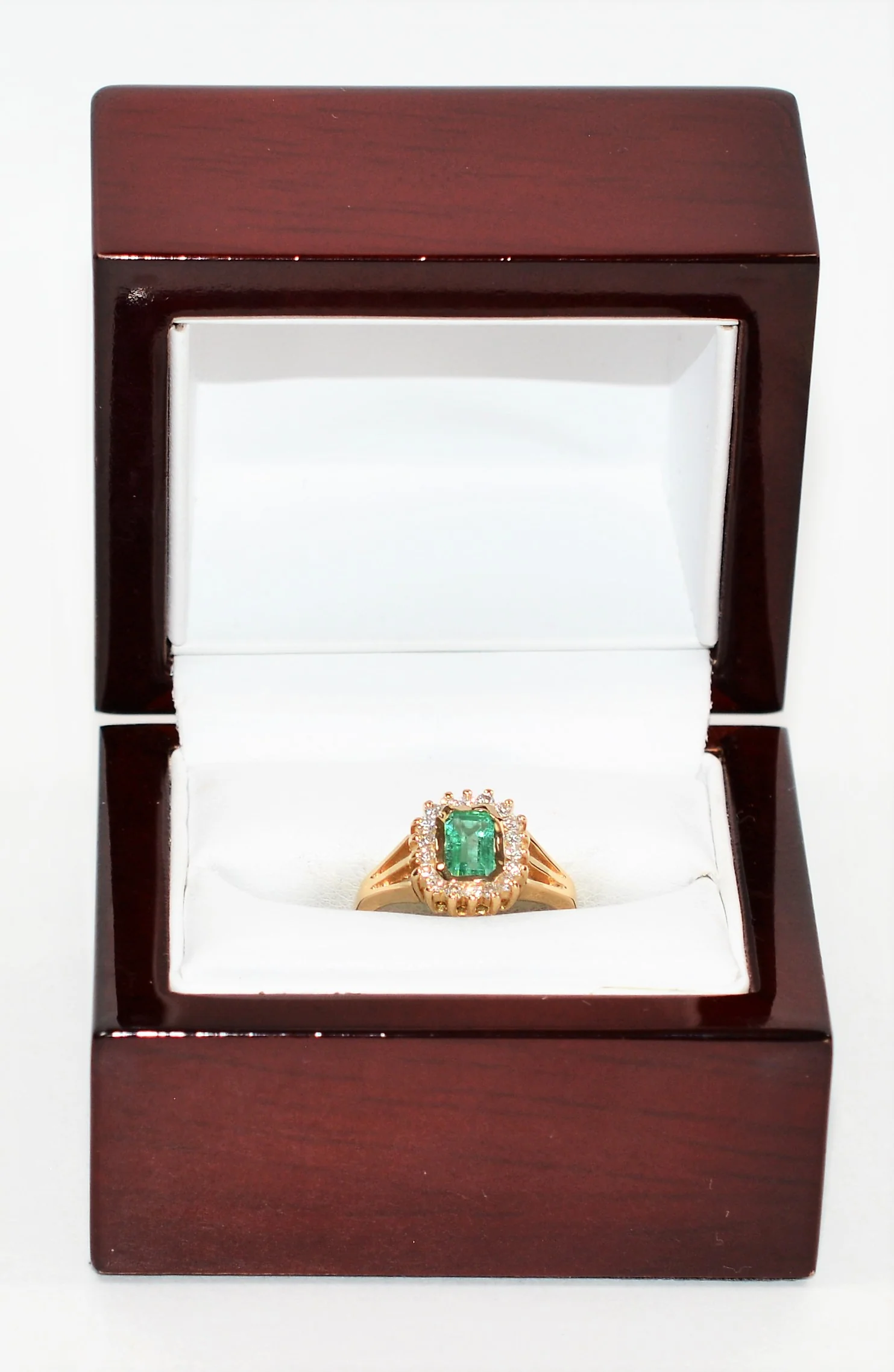 Natural Colombian Emerald & Diamond Ring 14K Solid Gold .82tcw Halo Ring Gemstone Ring May Birthstone Ring Emerald Ring Women's Ring Estate - Image 12