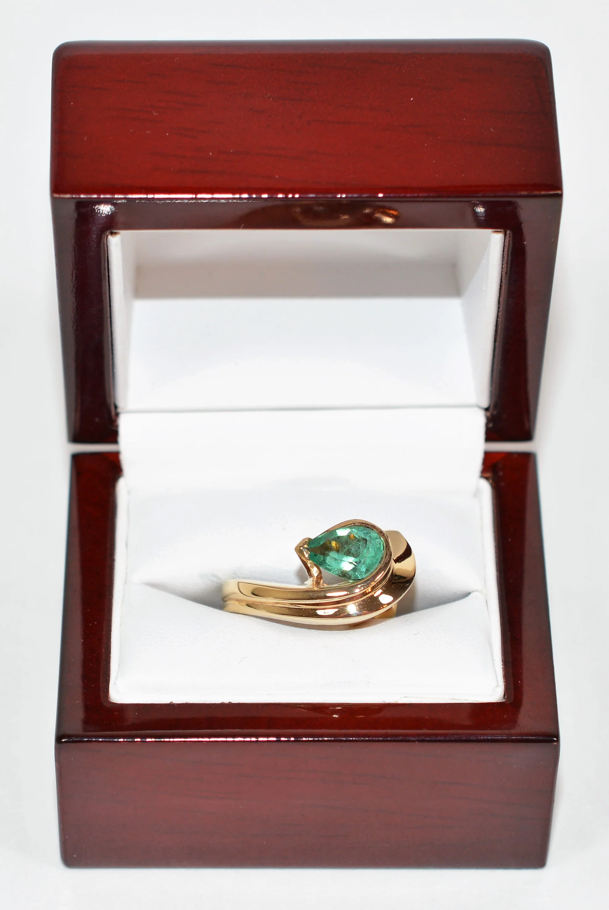 Natural Colombian Emerald Ring 14K Solid Gold 2.26ct Solitaire Ring Statement Ring Ladies Ring Women's Ring May Birthstone Ring Cocktail Ring - Image 12