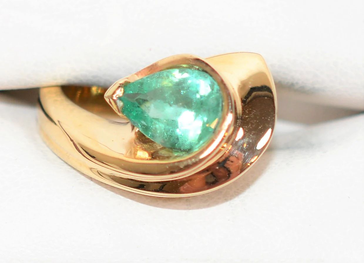 Natural Colombian Emerald Ring 14K Solid Gold 2.26ct Solitaire Ring Statement Ring Ladies Ring Women's Ring May Birthstone Ring Cocktail Ring - Image 5