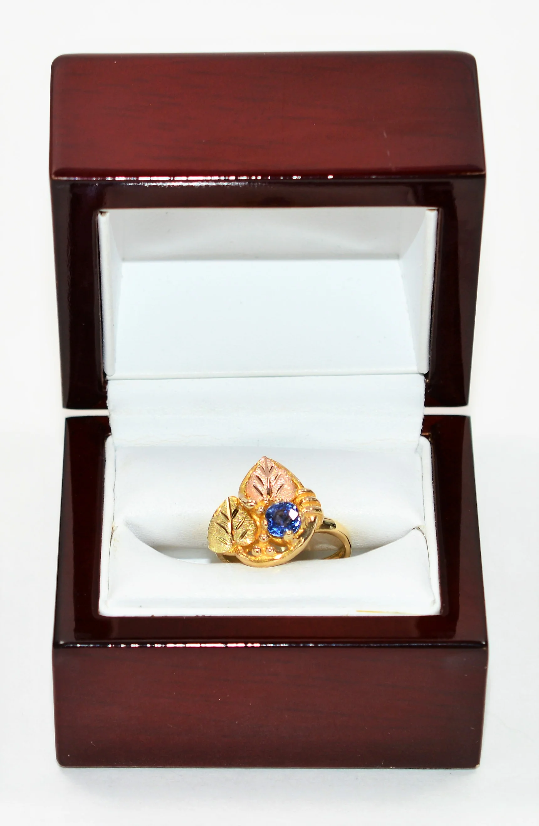 Natural Ceylon Sapphire Ring 10K Solid Gold .66ct Sri Lankan Sapphire Ring Black Hills Dakota Ring Leaf Ring Nature Ring Boho Jewelry Estate - Image 12