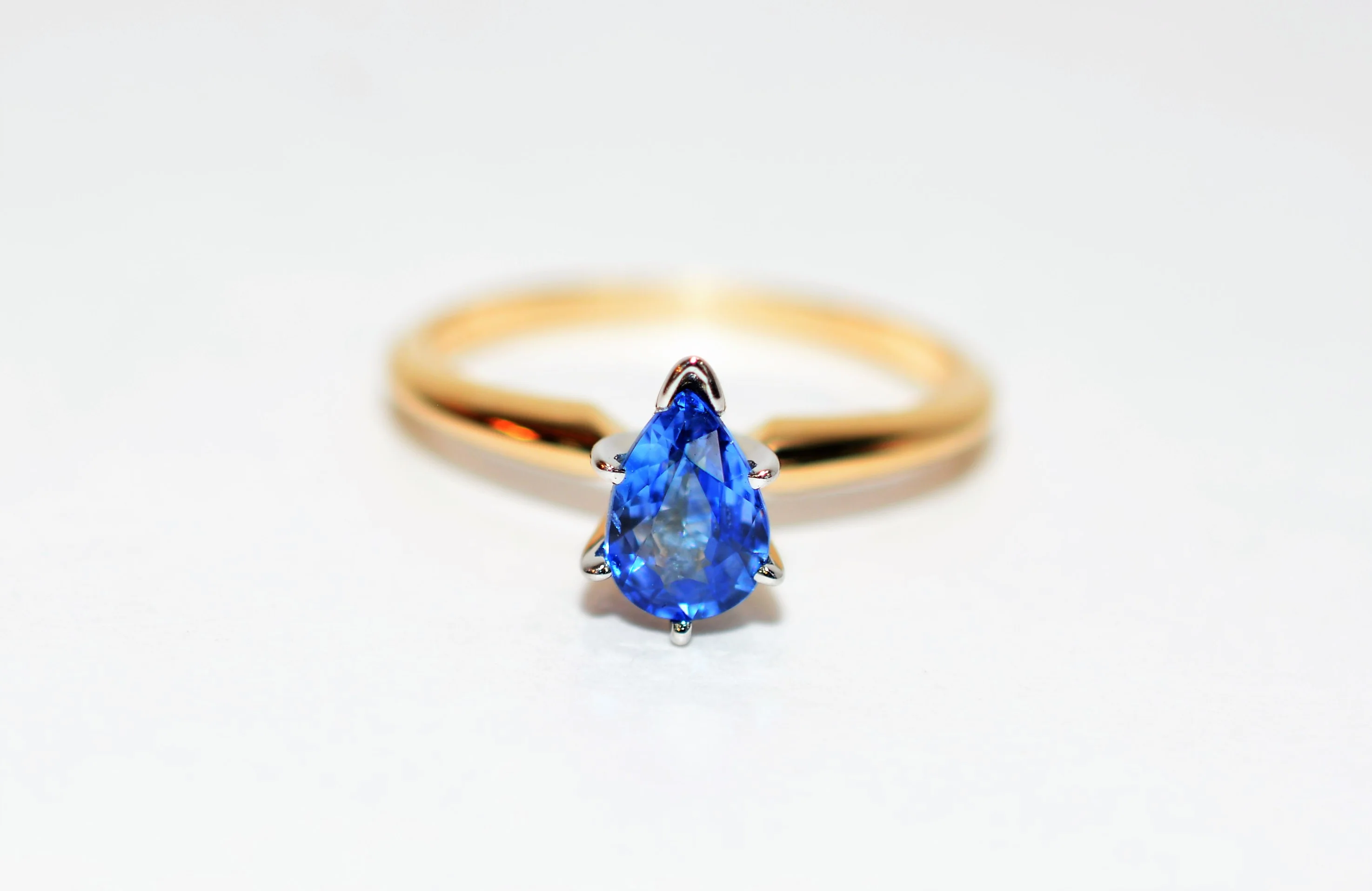 Natural Ceylon Sapphire Ring 14K Solid Gold .85ct Sri Lankan Sapphire Ring Solitaire Ring Engagement Ring Bridal Jewelry Wedding Ring Promise