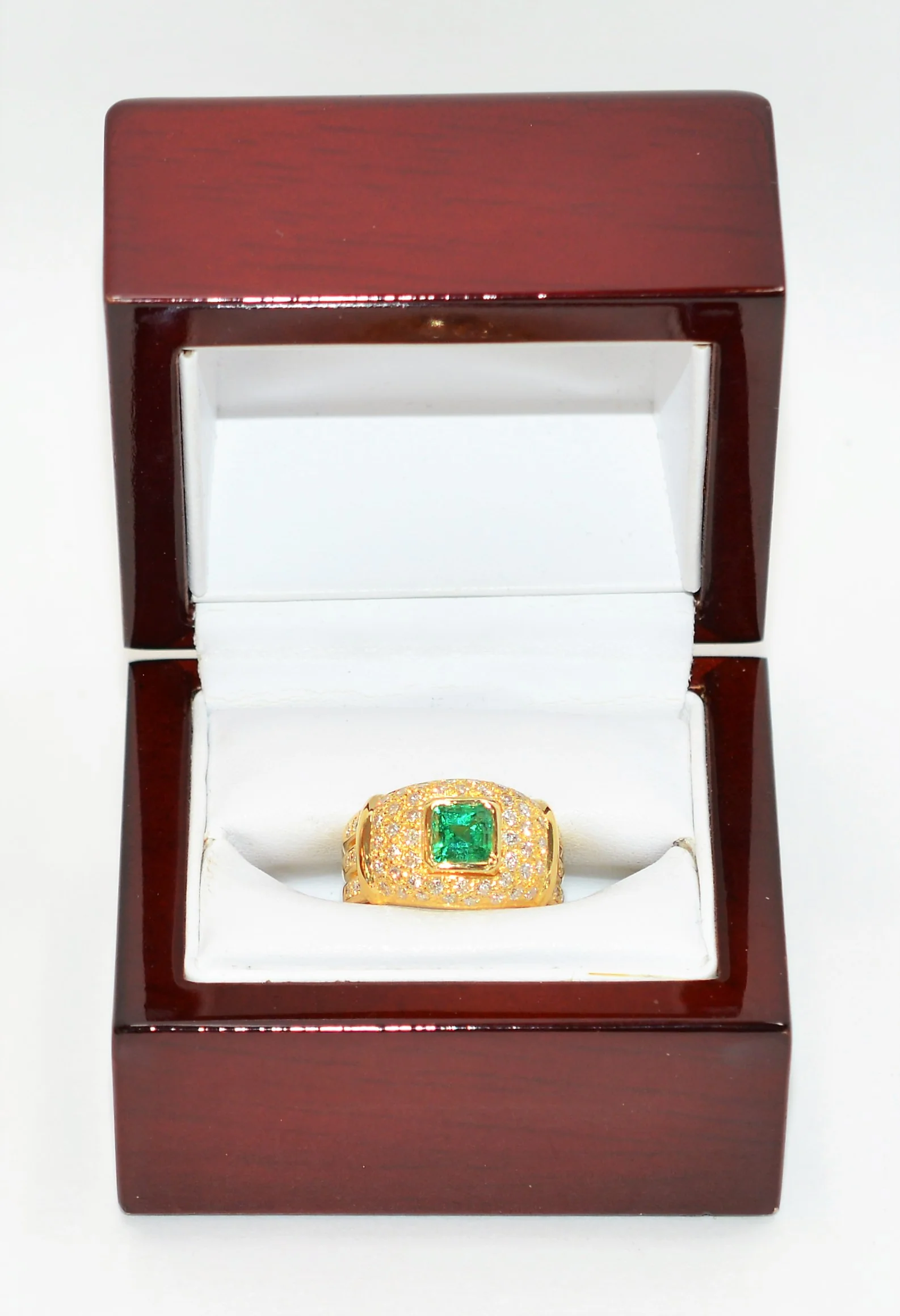 Natural Colombian Emerald & Diamond Ring 18K Solid Gold 1.21tcw Gemstone Ring Estate Ring May Birthstone Ring Fine Jewelry Vintage Jewellery - Image 12