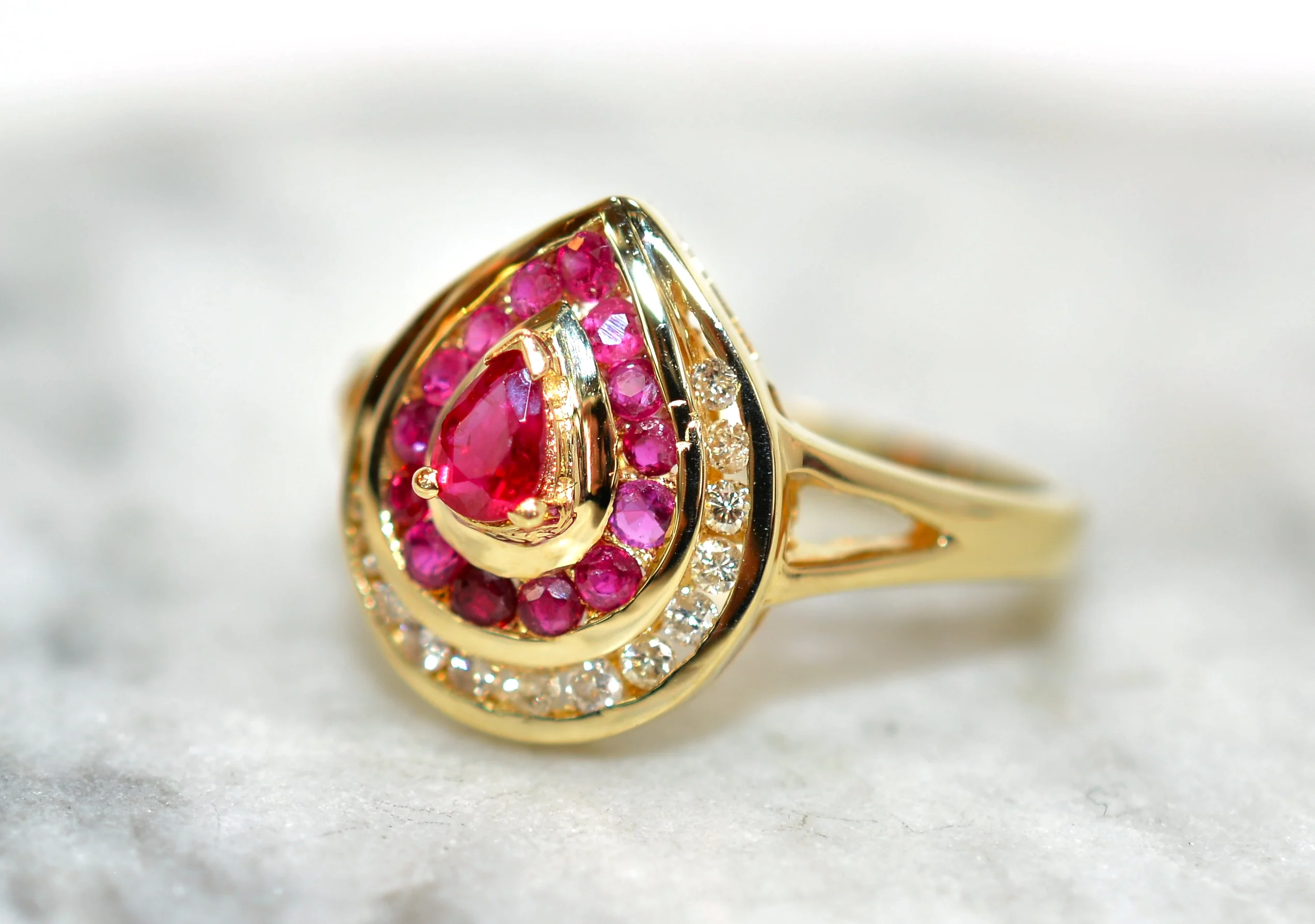 Natural Ruby & Diamond Ring 14K Solid Gold .71tcw Ruby Ring Cluster Ring Gemstone Ring Birthstone Ring Estate Jewelry Vintage Jewellery - Image 8