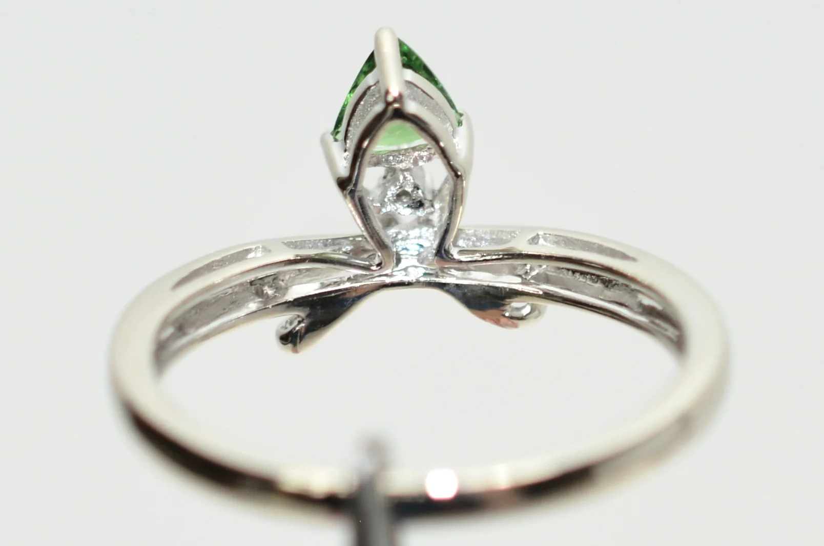 Natural Tsavorite Garnet & Diamond Ring 14K White Gold .27tcw Trillion Ring Green Ring Gemstone Ring Garnet Ring Tsavorite Ring Estate Ring - Image 7